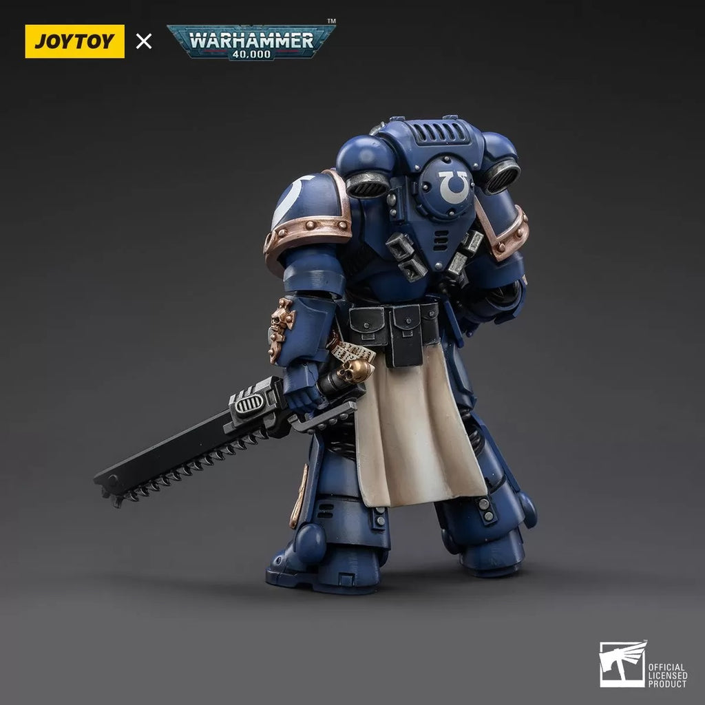 Warhammer Collectibles 1/18 Scale Ultramarines Primaris Lieutenant Horatius